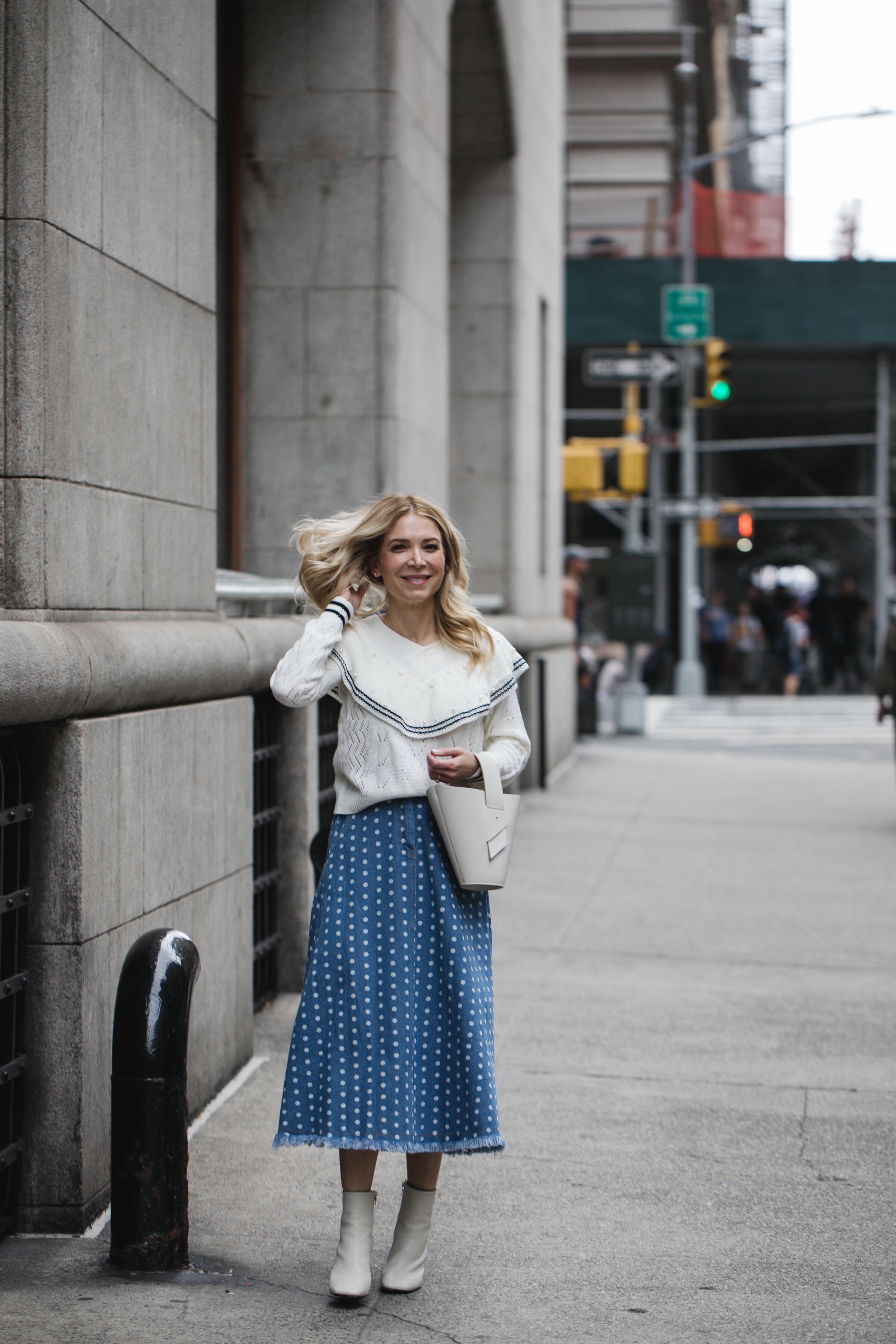 So much love for this midi skirt and coffee ☕️@miabeschieri #chicwish ... |  TikTok