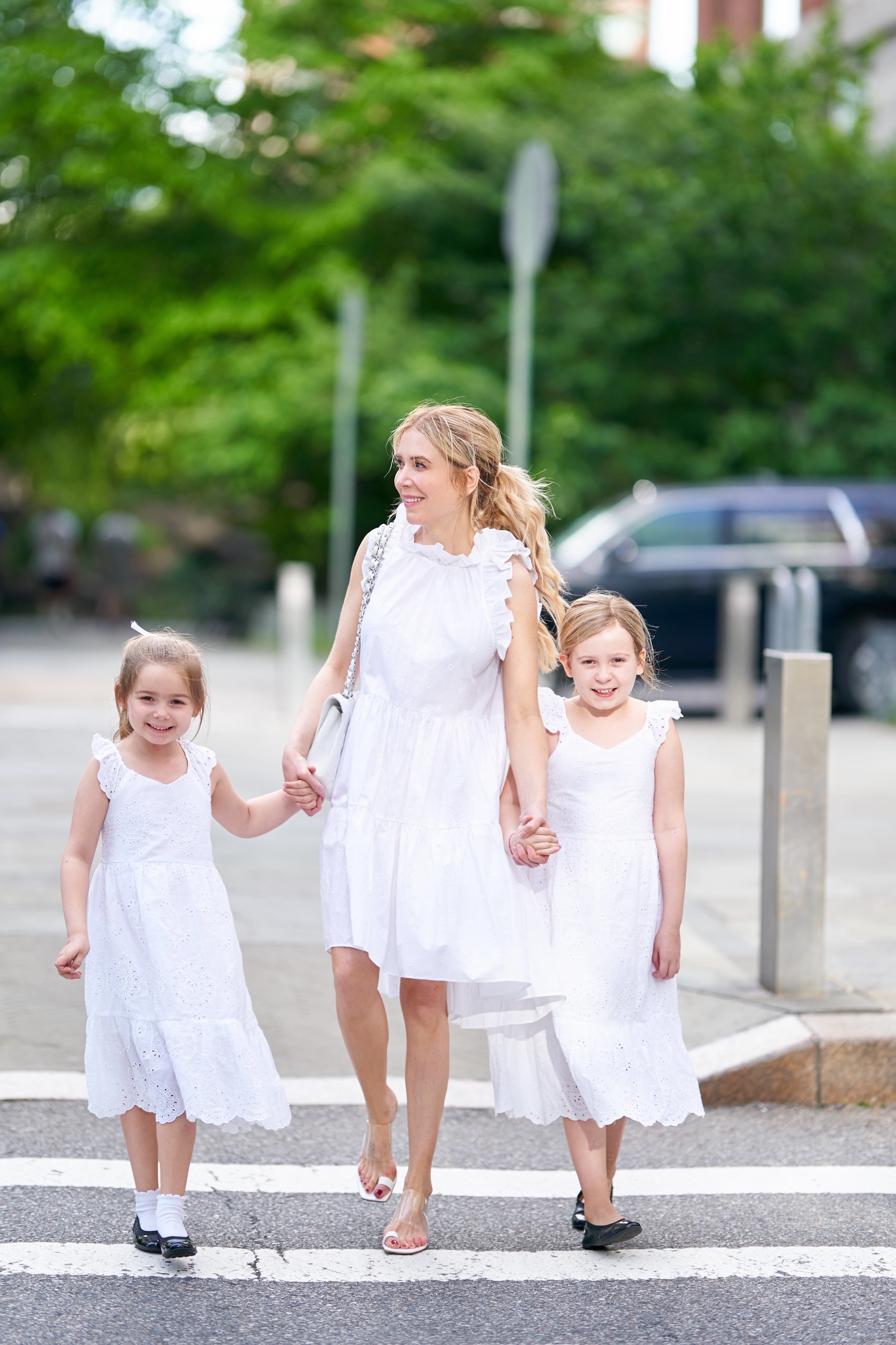 About the Outfits, Mommy daughter style, white dresses, www.abouttheoutfits.com